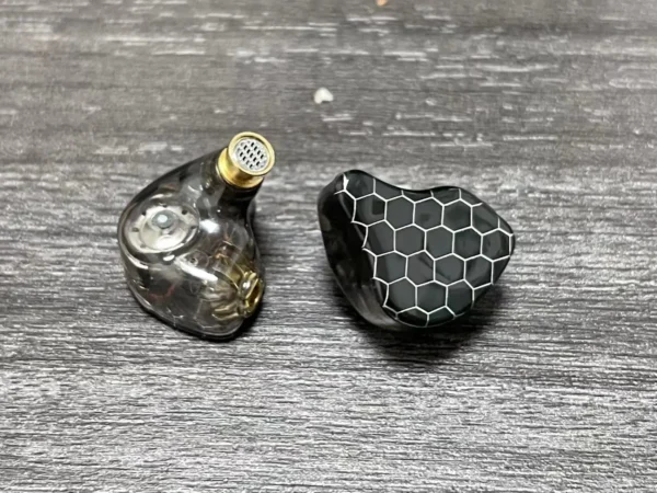 Dual Dynamic Driver MMCX In-Ear Monitor | Transparent Shell | Detachable Cable | Entry-Level Audiophile IEM