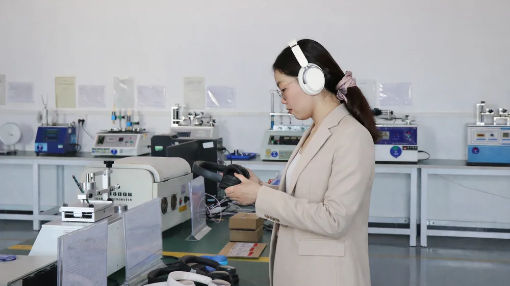 Digcue new over ear headphone lab testing